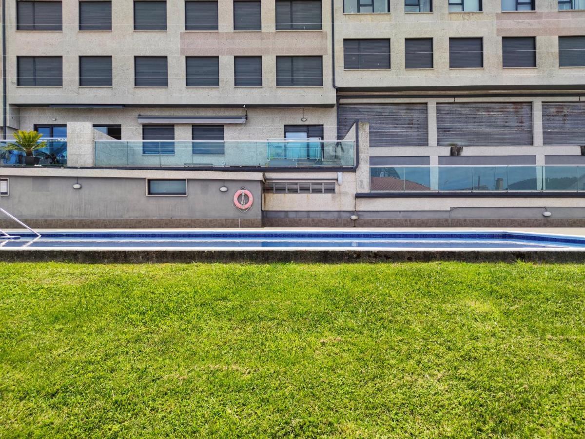 Ático con vistas, piscina y pista de tenis, a 200 metros de la playa Sanxenxo Esterno foto